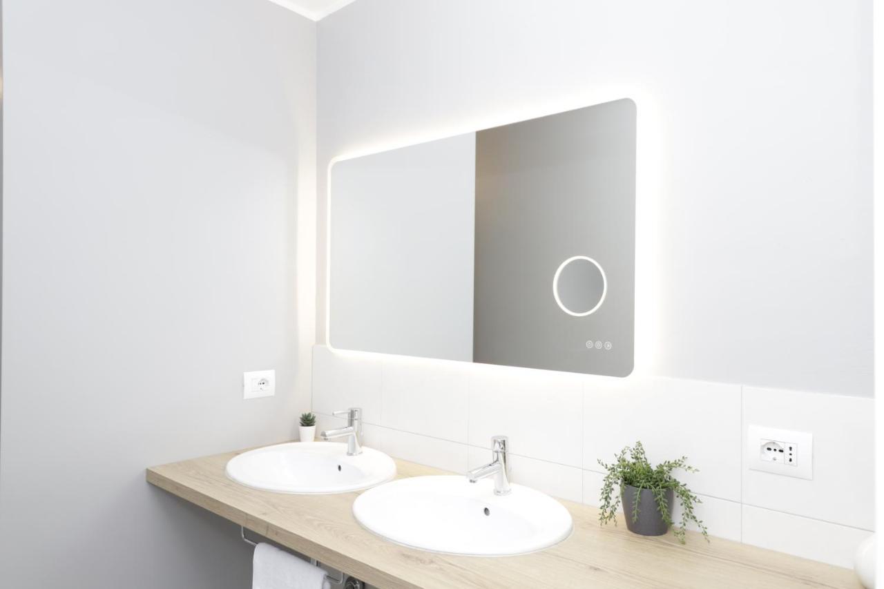 Hemeras Boutique Homes - 2 Luxury Apartments In The City Center Milano Dış mekan fotoğraf